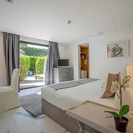 Le Mandala Hotel 4*
