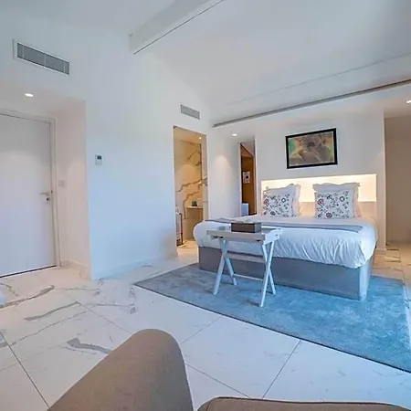Hotel Le Mandala