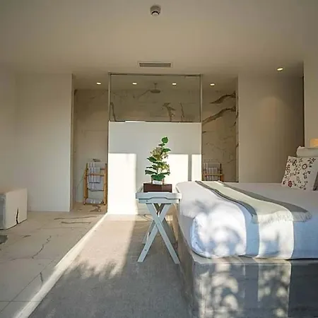 Le Mandala Hotel Saint-Tropez